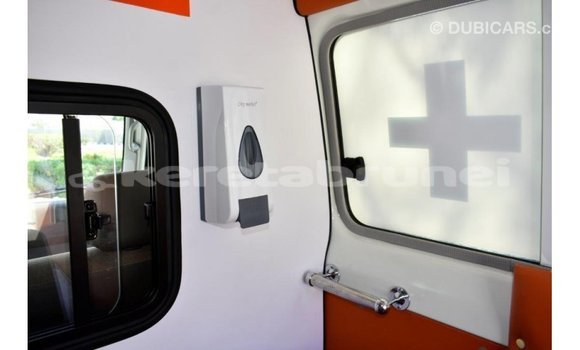 Buy Import Toyota Land Cruiser White Car in Import - Dubai in Belait Buy Import Toyota Land Cruiser White Car in Import - Dubai in Belait