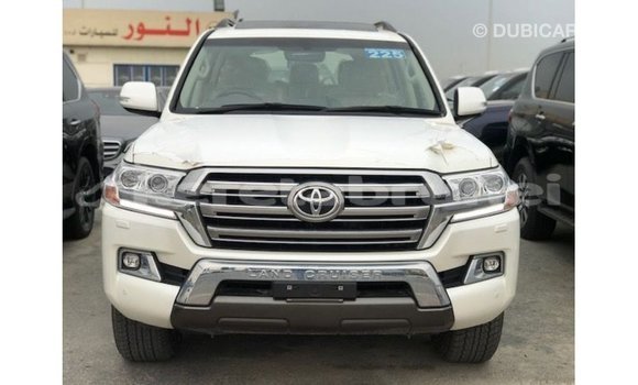 Buy Import Toyota Land Cruiser White Car in Import - Dubai in Belait Buy Import Toyota Land Cruiser White Car in Import - Dubai in Belait