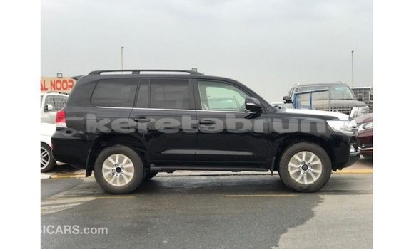 Buy Import Toyota Land Cruiser Black Car in Import - Dubai in Belait Buy Import Toyota Land Cruiser Black Car in Import - Dubai in Belait