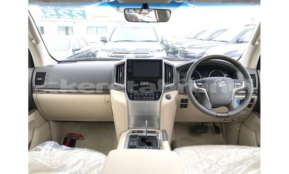 Buy Import Toyota Land Cruiser White Car in Import - Dubai in Belait Buy Import Toyota Land Cruiser White Car in Import - Dubai in Belait