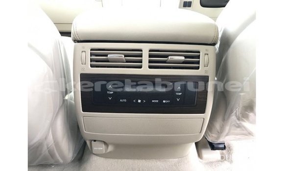 Buy Import Toyota Land Cruiser White Car in Import - Dubai in Belait Buy Import Toyota Land Cruiser White Car in Import - Dubai in Belait