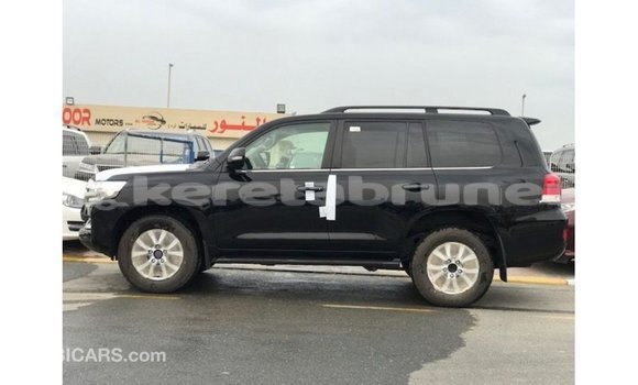 Buy Import Toyota Land Cruiser Black Car in Import - Dubai in Belait Buy Import Toyota Land Cruiser Black Car in Import - Dubai in Belait