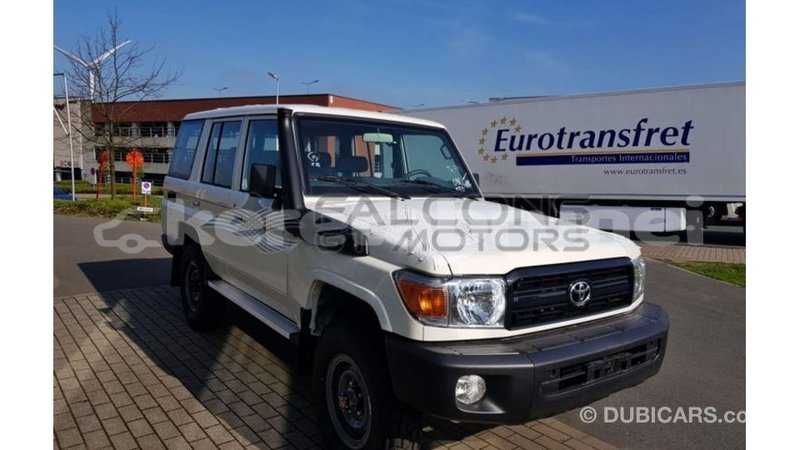 Big with watermark toyota land cruiser belait import dubai 3599