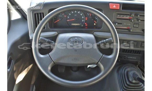 Buy Import Toyota Coaster White Car in Import - Dubai in Belait Buy Import Toyota Coaster White Car in Import - Dubai in Belait