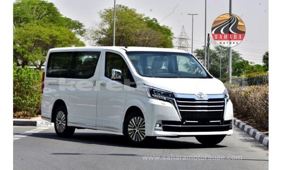 Buy Import Toyota Granvia White Car in Import - Dubai in Belait Buy Import Toyota Granvia White Car in Import - Dubai in Belait
