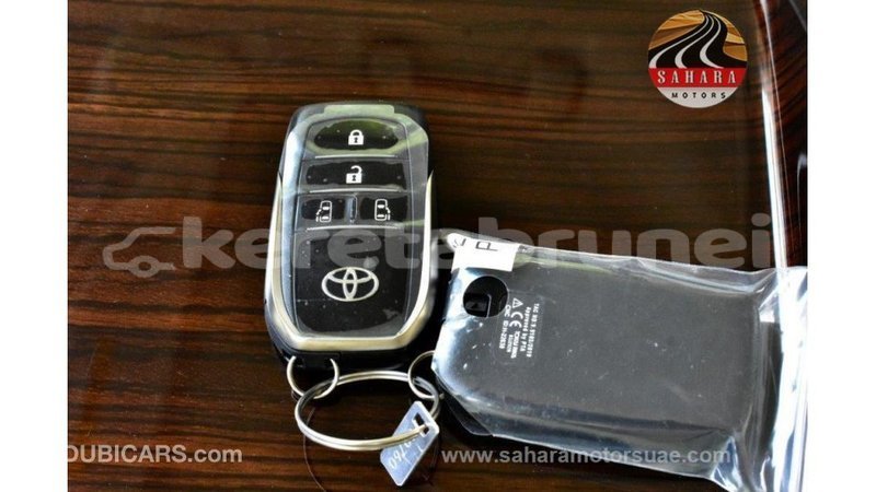 Big with watermark toyota granvia belait import dubai 3603