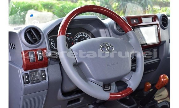 Buy Import Toyota Land Cruiser Other Car in Import - Dubai in Belait Buy Import Toyota Land Cruiser Other Car in Import - Dubai in Belait
