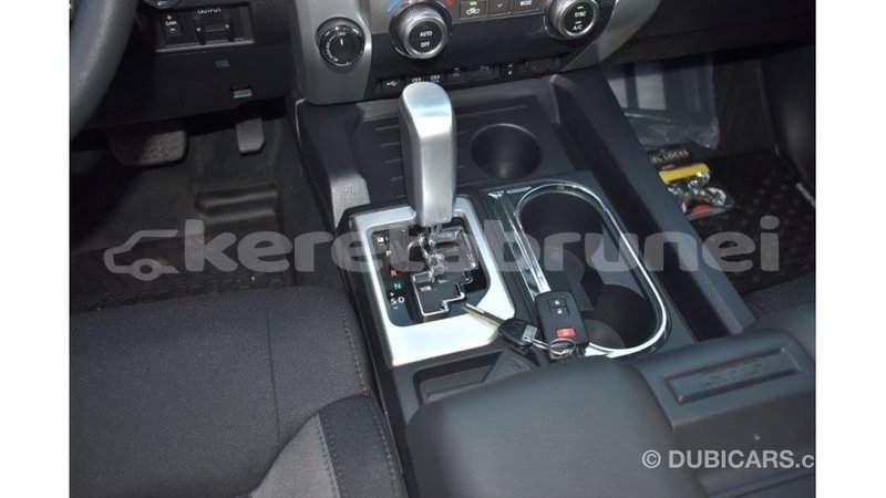 Big with watermark toyota tundra belait import dubai 3608