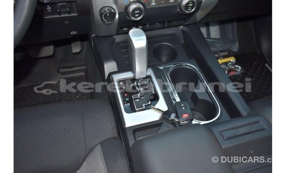 Buy Import Toyota Tundra White Car in Import - Dubai in Belait Buy Import Toyota Tundra White Car in Import - Dubai in Belait