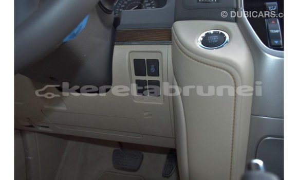 Buy Import Toyota Land Cruiser White Car in Import - Dubai in Belait Buy Import Toyota Land Cruiser White Car in Import - Dubai in Belait