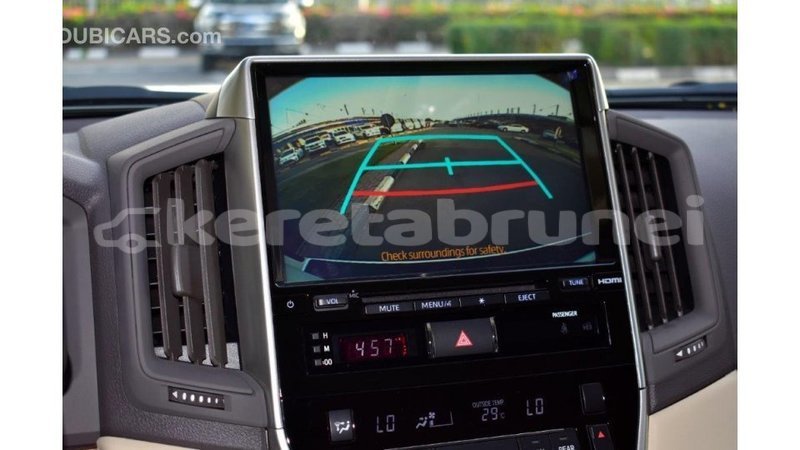 Big with watermark toyota land cruiser belait import dubai 3612