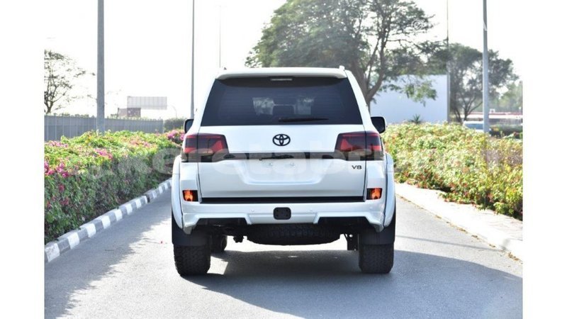 Big with watermark toyota land cruiser belait import dubai 3612