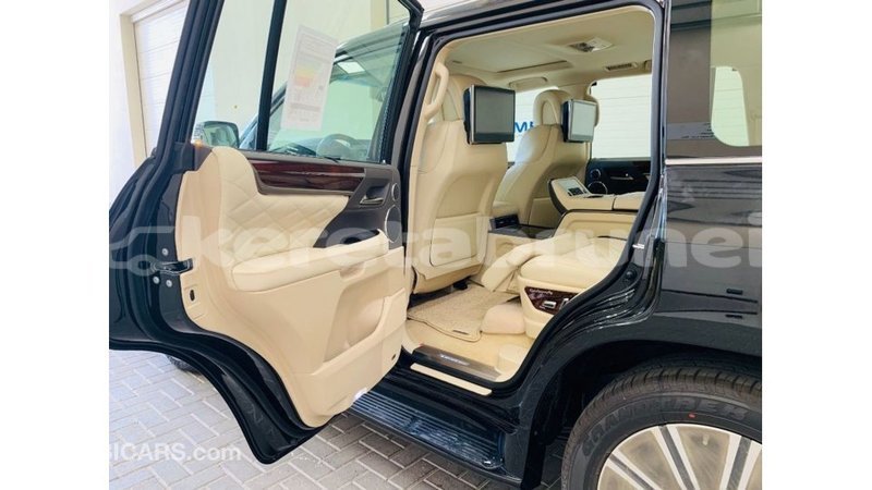 Big with watermark lexus lx belait import dubai 3615