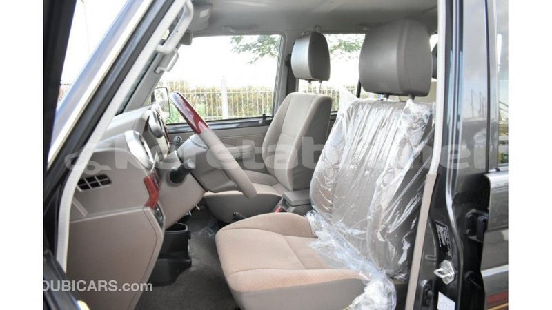 Big with watermark toyota land cruiser belait import dubai 3619