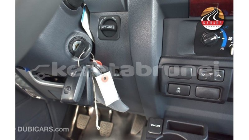 Big with watermark toyota land cruiser belait import dubai 3620
