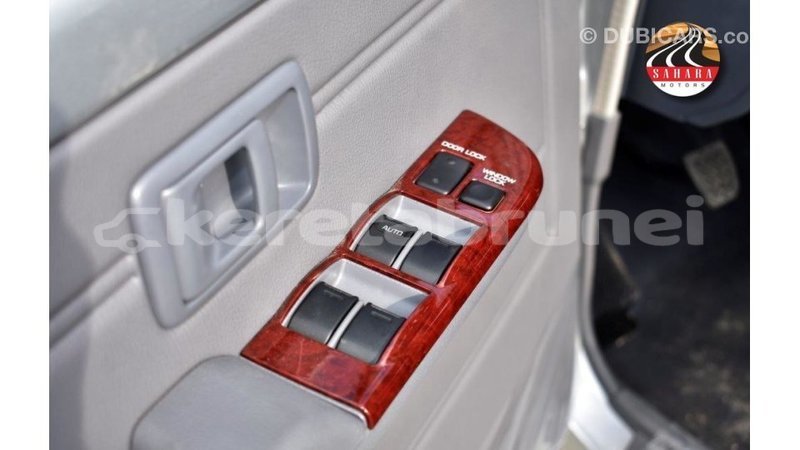Big with watermark toyota land cruiser belait import dubai 3620