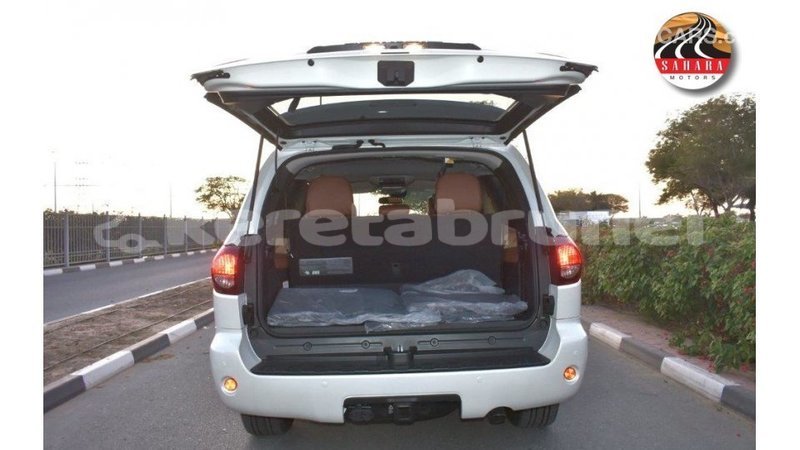 Big with watermark toyota sequoia belait import dubai 3621