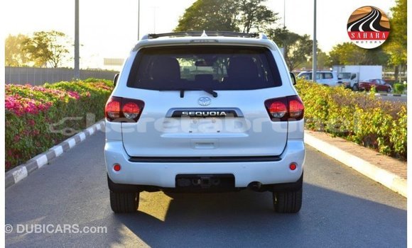 Buy Import Toyota Sequoia White Car in Import - Dubai in Belait Buy Import Toyota Sequoia White Car in Import - Dubai in Belait