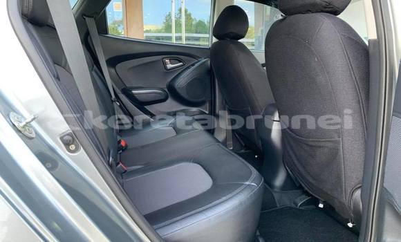 Buy Used Hyundai Tucson Silver Car in Bandar Seri Begawan in Brunei-Muara Buy Used Hyundai Tucson Silver Car in Bandar Seri Begawan in Brunei-Muara