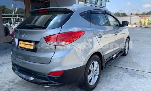 Buy Used Hyundai Tucson Silver Car in Bandar Seri Begawan in Brunei-Muara Buy Used Hyundai Tucson Silver Car in Bandar Seri Begawan in Brunei-Muara