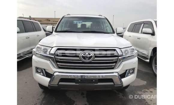 Buy Import Toyota Land Cruiser White Car in Import - Dubai in Belait Buy Import Toyota Land Cruiser White Car in Import - Dubai in Belait