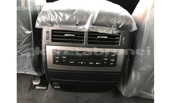 Buy Import Toyota Land Cruiser White Car in Import - Dubai in Belait Buy Import Toyota Land Cruiser White Car in Import - Dubai in Belait