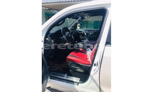 Buy Import Lexus LX White Car in Import - Dubai in Belait Buy Import Lexus LX White Car in Import - Dubai in Belait