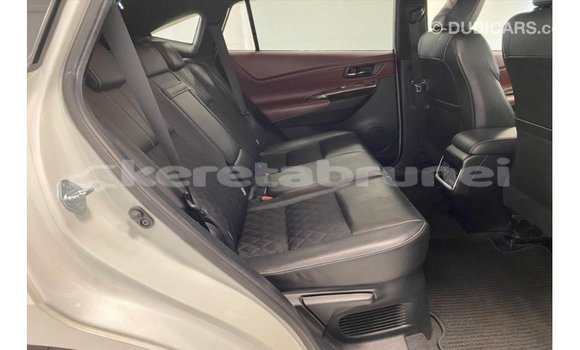 Buy Import Toyota Harrier White Car in Import - Dubai in Belait Buy Import Toyota Harrier White Car in Import - Dubai in Belait