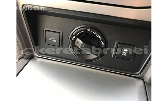 Buy Import Toyota Prado White Car in Import - Dubai in Belait Buy Import Toyota Prado White Car in Import - Dubai in Belait