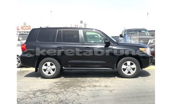 Buy Import Toyota Land Cruiser Black Car in Import - Dubai in Belait Buy Import Toyota Land Cruiser Black Car in Import - Dubai in Belait
