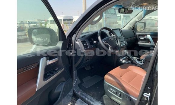 Buy Import Toyota Land Cruiser Black Car in Import - Dubai in Belait Buy Import Toyota Land Cruiser Black Car in Import - Dubai in Belait