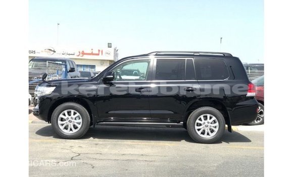 Buy Import Toyota Land Cruiser Black Car in Import - Dubai in Belait Buy Import Toyota Land Cruiser Black Car in Import - Dubai in Belait