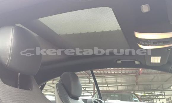 Buy Used Mercedes-Benz E-klasse Red Car in Bandar Seri Begawan in Brunei-Muara Buy Used Mercedes-Benz E-klasse Red Car in Bandar Seri Begawan in Brunei-Muara