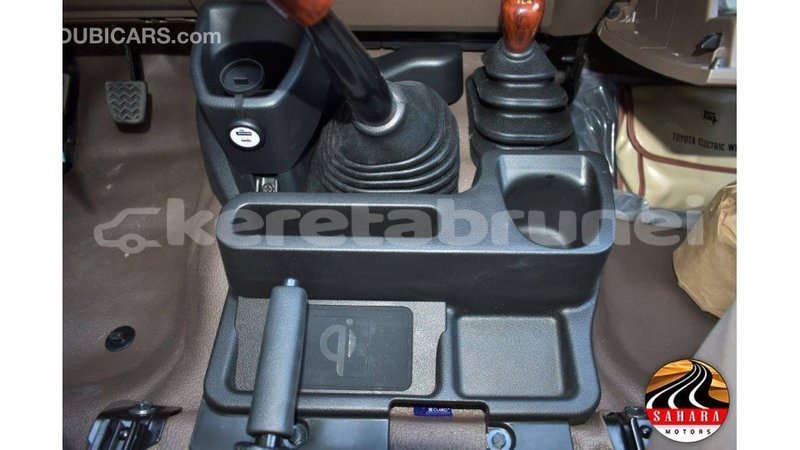 Big with watermark toyota land cruiser belait import dubai 3646