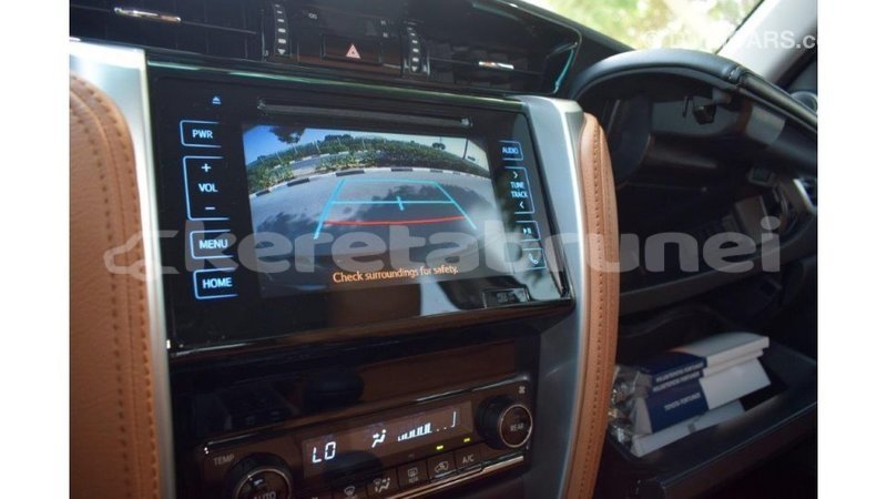 Big with watermark toyota fortuner belait import dubai 3647