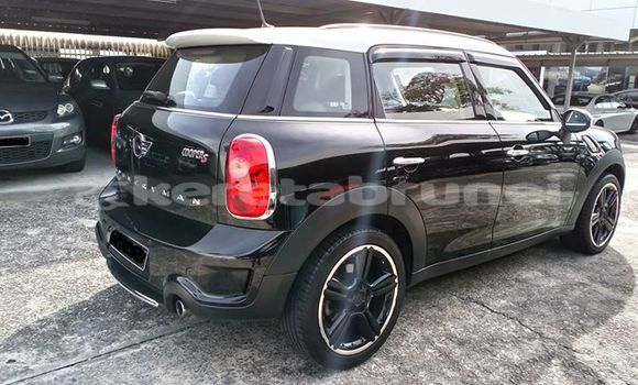 Buy Used MINI Cooper Black Car in Bandar Seri Begawan in Brunei-Muara Buy Used MINI Cooper Black Car in Bandar Seri Begawan in Brunei-Muara