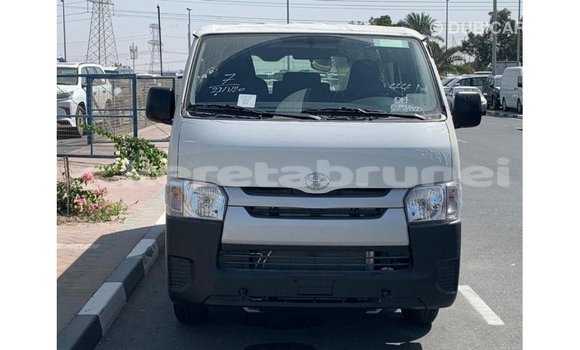 Buy Import Toyota Hiace White Car in Import - Dubai in Belait Buy Import Toyota Hiace White Car in Import - Dubai in Belait