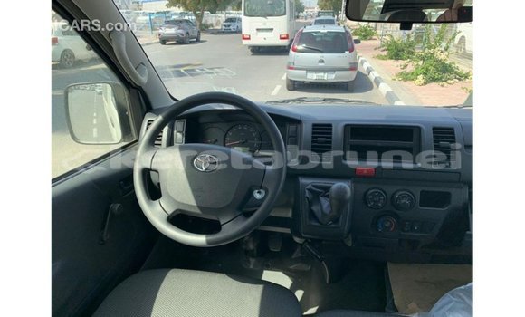 Buy Import Toyota Hiace White Car in Import - Dubai in Belait Buy Import Toyota Hiace White Car in Import - Dubai in Belait