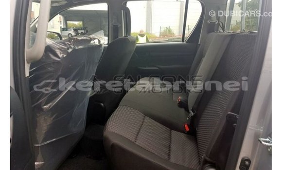 Buy Import Toyota Hilux Brown Car in Import - Dubai in Belait Buy Import Toyota Hilux Brown Car in Import - Dubai in Belait