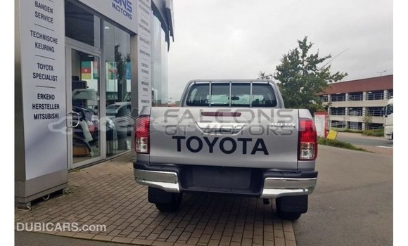 Buy Import Toyota Hilux Brown Car in Import - Dubai in Belait Buy Import Toyota Hilux Brown Car in Import - Dubai in Belait