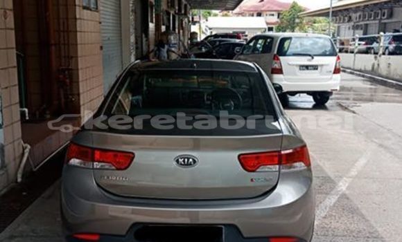 Buy Used Kia Cerato Other Car in Bandar Seri Begawan in Brunei-Muara Buy Used Kia Cerato Other Car in Bandar Seri Begawan in Brunei-Muara