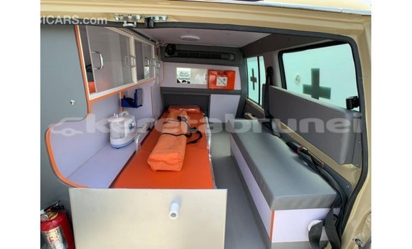 Buy Import Toyota DA Beige Truck in Import - Dubai in Belait Buy Import Toyota DA Beige Truck in Import - Dubai in Belait