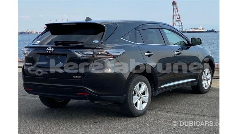 Big with watermark toyota harrier belait import dubai 3658
