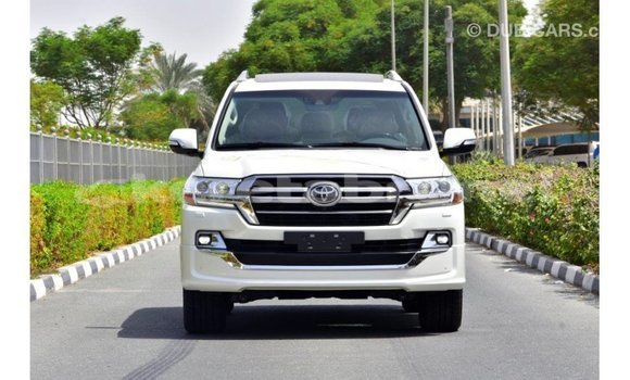 Buy Import Toyota Land Cruiser White Car in Import - Dubai in Belait Buy Import Toyota Land Cruiser White Car in Import - Dubai in Belait