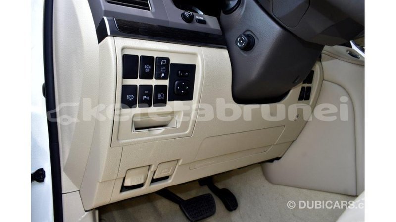 Big with watermark toyota land cruiser belait import dubai 3661