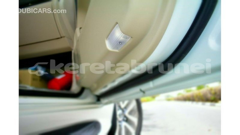 Big with watermark toyota land cruiser belait import dubai 3661