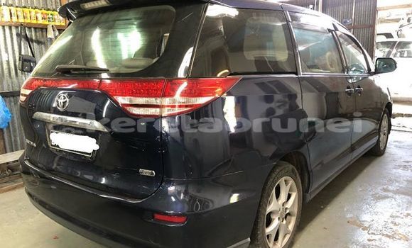 Buy Used Toyota Estima Blue Car in Bandar Seri Begawan in Brunei-Muara Buy Used Toyota Estima Blue Car in Bandar Seri Begawan in Brunei-Muara