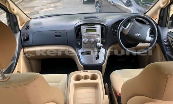 Buy Used Hyundai H1 Brown Car in Bandar Seri Begawan in Brunei-Muara Buy Used Hyundai H1 Brown Car in Bandar Seri Begawan in Brunei-Muara