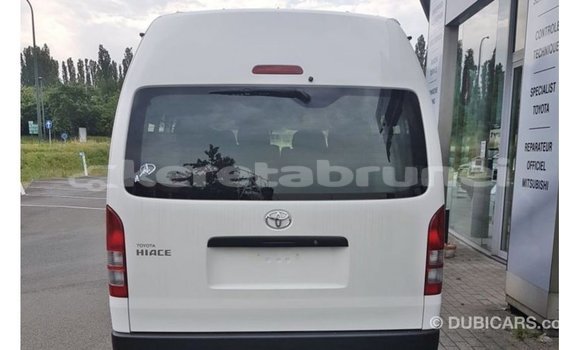 Buy Import Toyota Hiace White Car in Import - Dubai in Belait Buy Import Toyota Hiace White Car in Import - Dubai in Belait