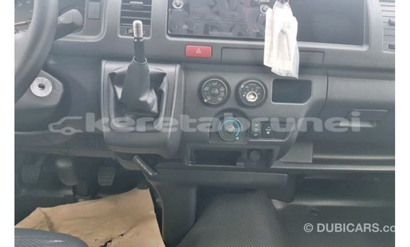 Buy Import Toyota Hiace White Car in Import - Dubai in Belait Buy Import Toyota Hiace White Car in Import - Dubai in Belait
